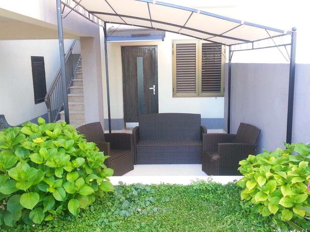 Holiday Home Petra Podstrana Habitación foto