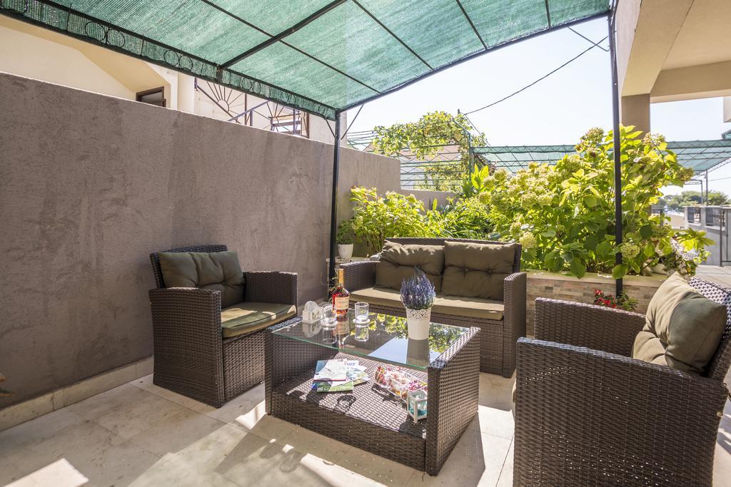 Holiday Home Petra Podstrana Exterior foto